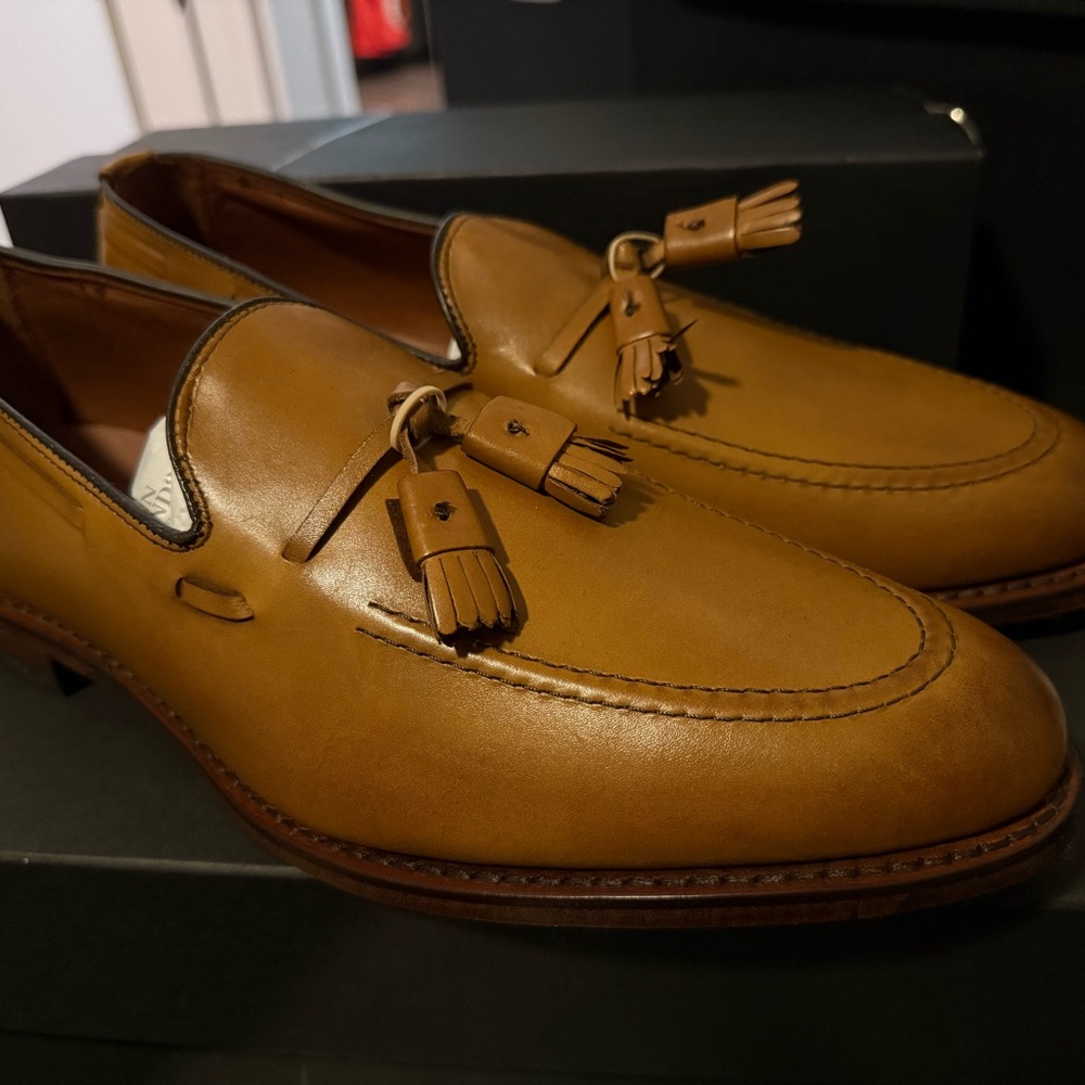 Allen Edmonds Tan Leather Tassel Loafers
